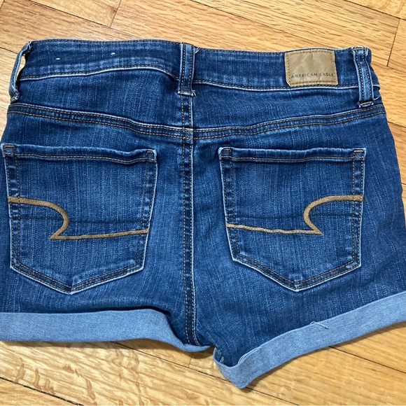 American Eagle Shorts - Picture 2 of 3